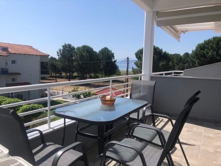 Di Mare apartment Keramotí Esterno foto